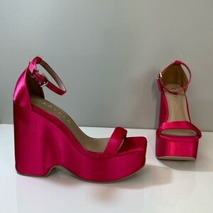 Carvela Wedge Dress Platform Sandals Size 38.5(7.5)